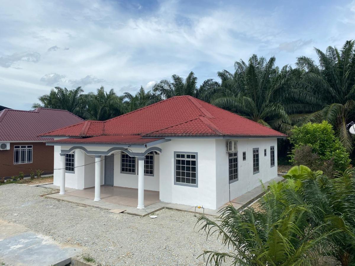 Cempaka Homestay Parit Raja Luaran gambar